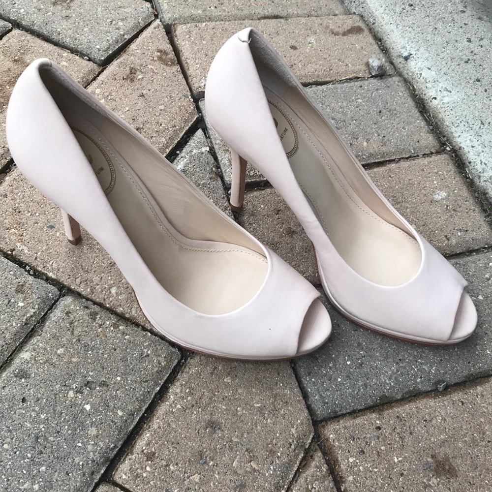 VC signature bone peek toe heel 8 1/2